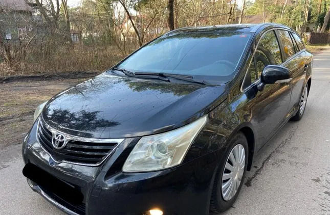 samochody osobowe Toyota Avensis cena 26800 przebieg: 195000, rok produkcji 2009 z Czchów